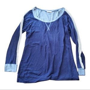 Pullover long sleeve top